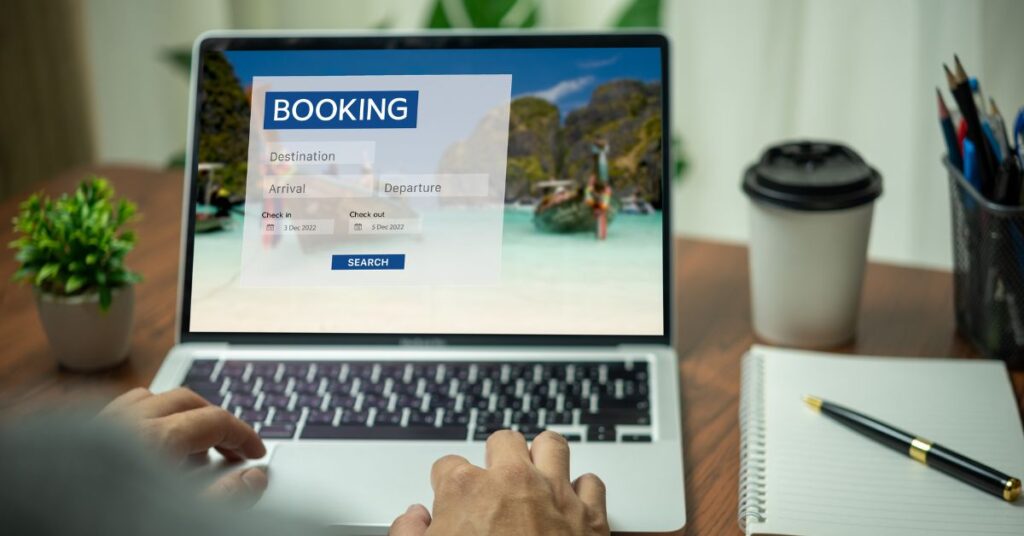 Travel Agent Vs Self Booking